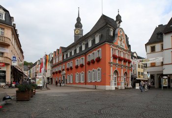 1280px-Altes_Rathaus_am_Markt,_Wittlich