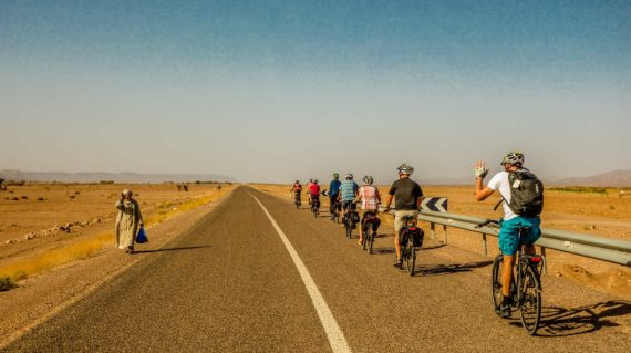 Marokko per E-Bike - Credit Hassan Bouhrazen