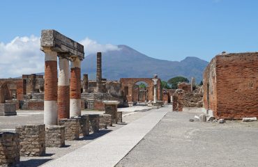 pompeii-shutterstock_1929163865