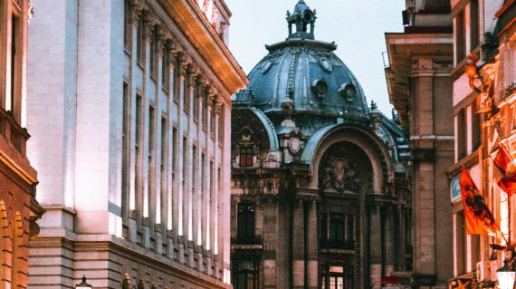 adrian-dascal-J_Rhrj-et-I-unsplash