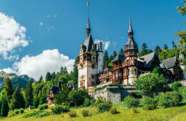 shutterstock_1191702562 - Schloss Peles