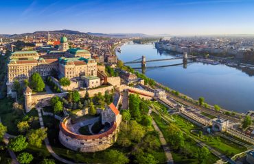 Budapest_shutterstock_1078814498