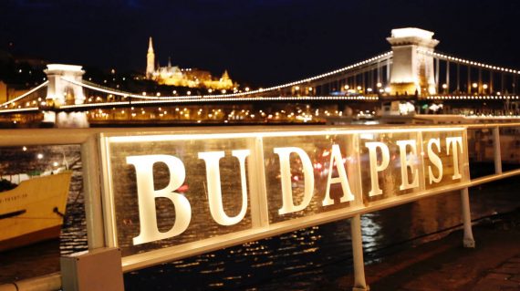 Budapest_shutterstock_544430902