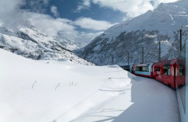 Glacier Express viel Schnee mark-2Dl812R2d38-unsplash