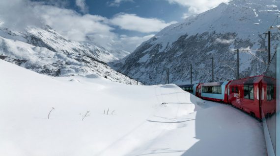 Glacier Express viel Schnee mark-2Dl812R2d38-unsplash