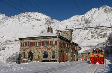 Schneepflug im Bahnhof