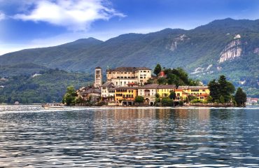 Isola-Bella_shutterstock_80278105